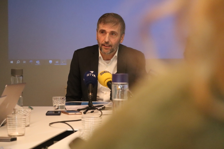 El coordinador del grup de Sociologia d’Andorra Recerca i Innovació (AR+I), Joan Micó, durant la presentació.